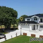 Willa Mikeli Podgorica