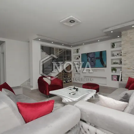 Mikeli Вілла Подгориця