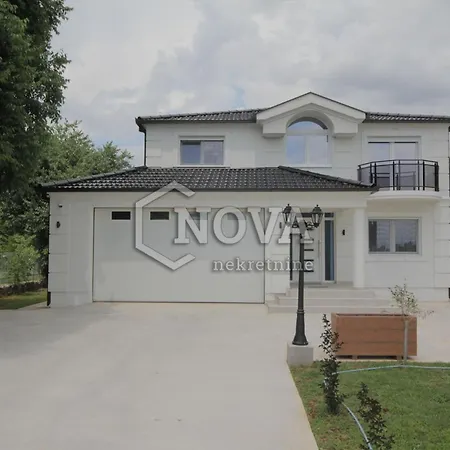 Mikeli Подгориця