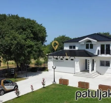 Villa Mikeli Podgoriçe